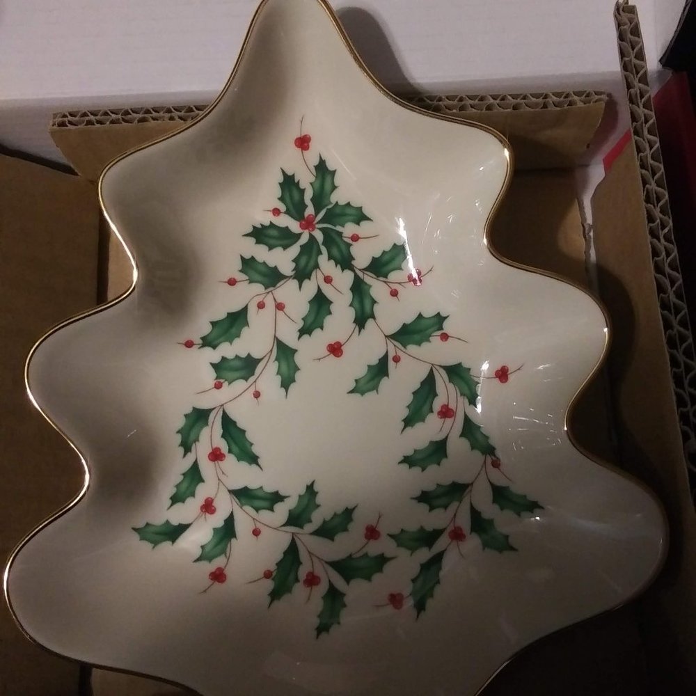 Lenox Holiday Gatherings Holiday Tree Candy Dish